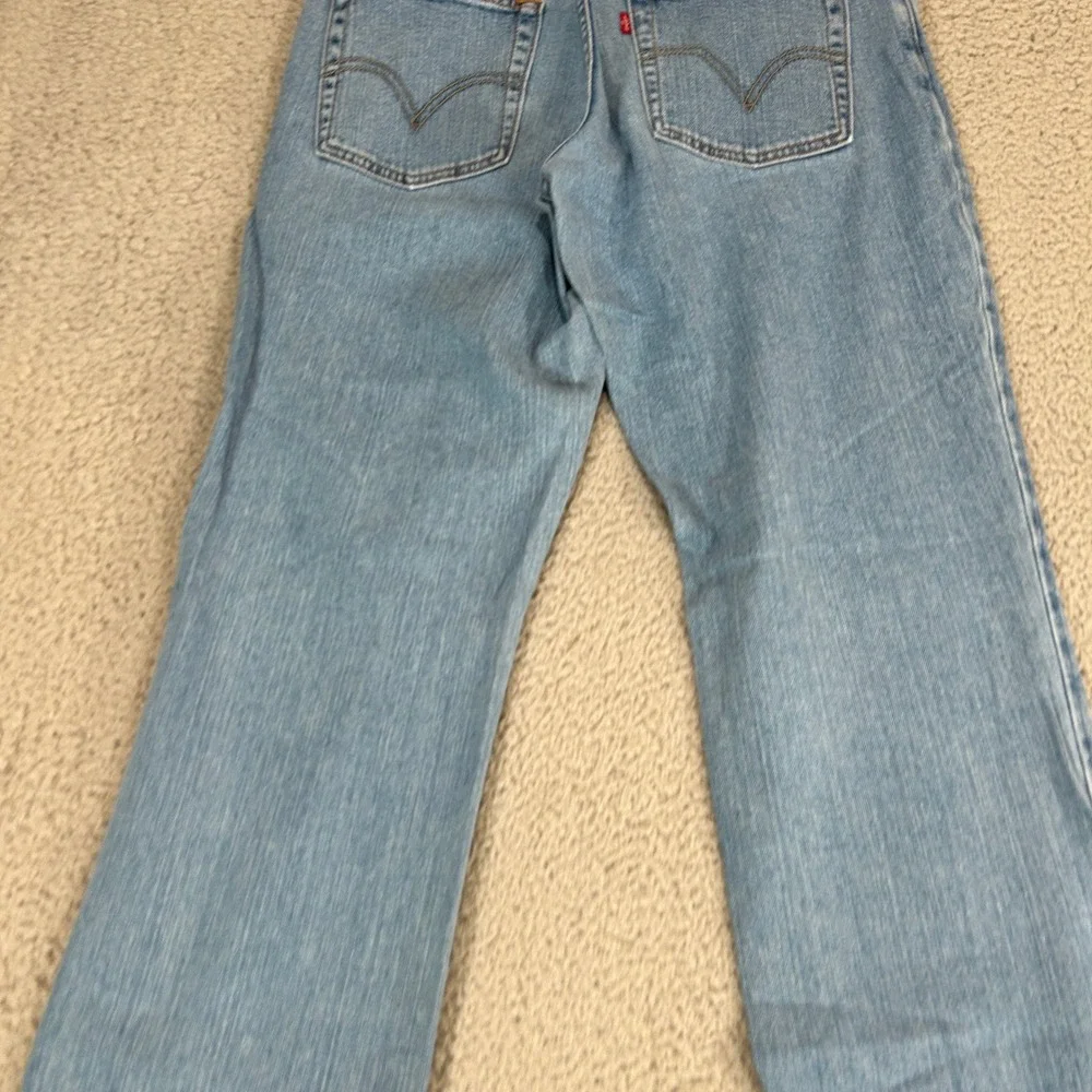 Levis Classic Relaxed Boot Cut Jeans‎ Y2K Light Wash Blue Size 10MIS L=M